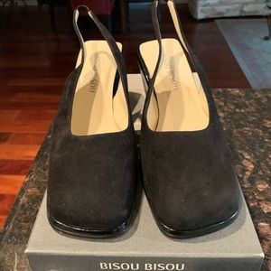 Bisou Bisou Suede/Patent Wedge Shoe in Box 8 B